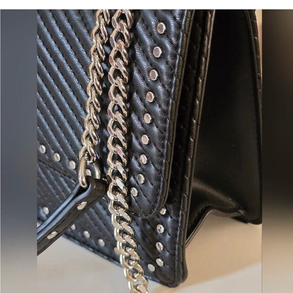 Zara stylish Black Quilted Shoulder Bag - Picture 2 of 9